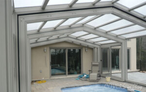 How to Clean Pool Enclosures