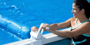 solar pool cover maintenance