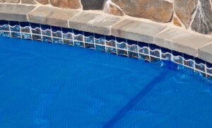 solar pool cover maintenance