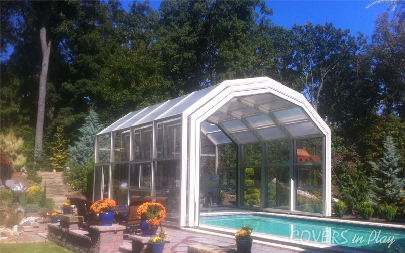 Retractable Pool Enclosures